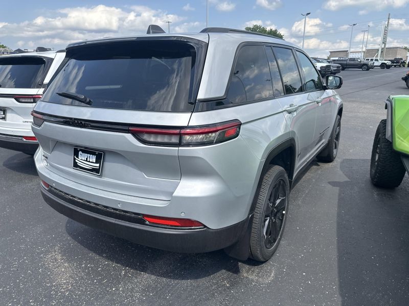 2025 Jeep Grand Cherokee Altitude X 4x4Image 7