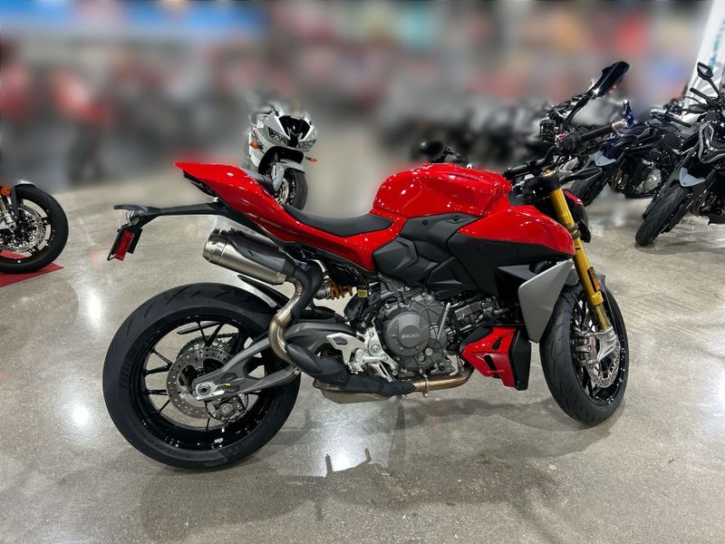 New 2026 Ducati STREETFIGHTER V2 S 896 Image 14