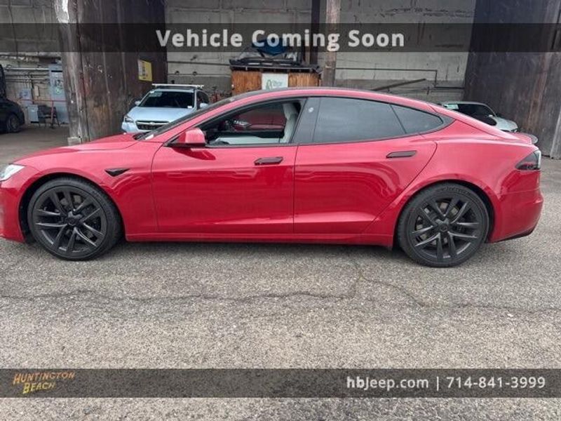 2023 Tesla Model S PlaidImage 8