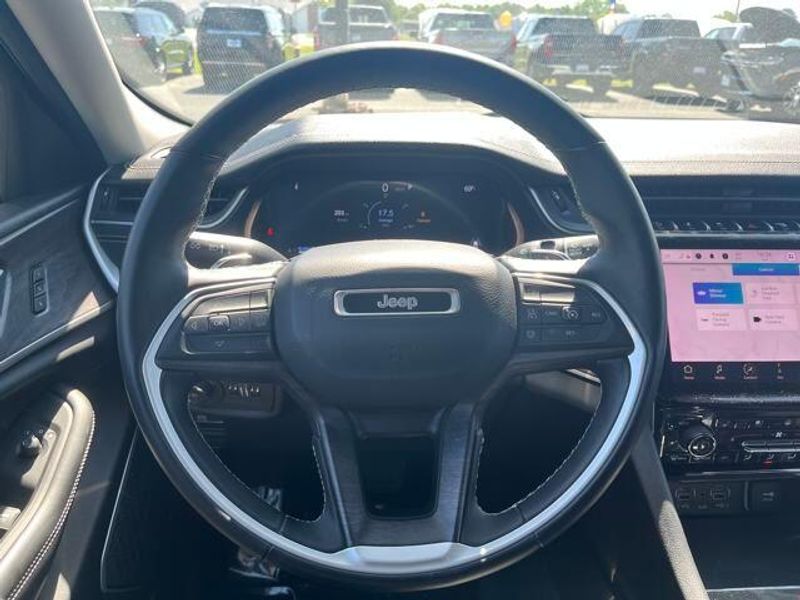 2022 Jeep Grand Cherokee L LimitedImage 14