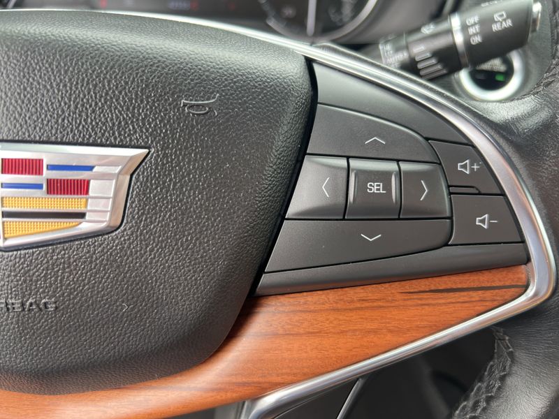 2021 Cadillac XT5 FWD Premium LuxuryImage 12