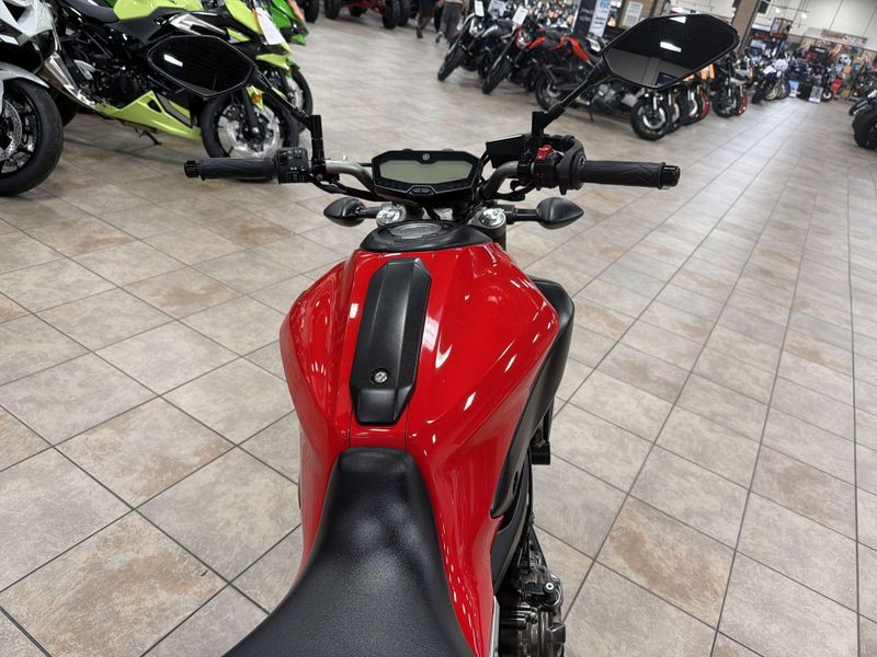 Used 2017 Yamaha FZ-07 Image 25