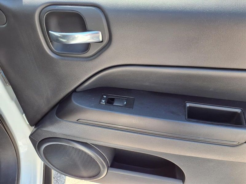 2015 Jeep Patriot Sport photo 4