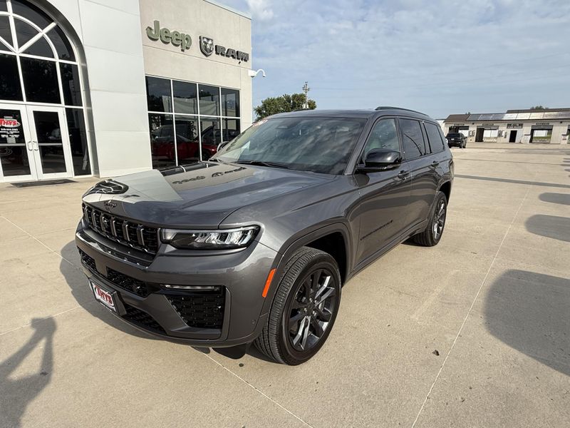 Used 2026 Jeep Grand Cherokee L Limited ReserveImage 34