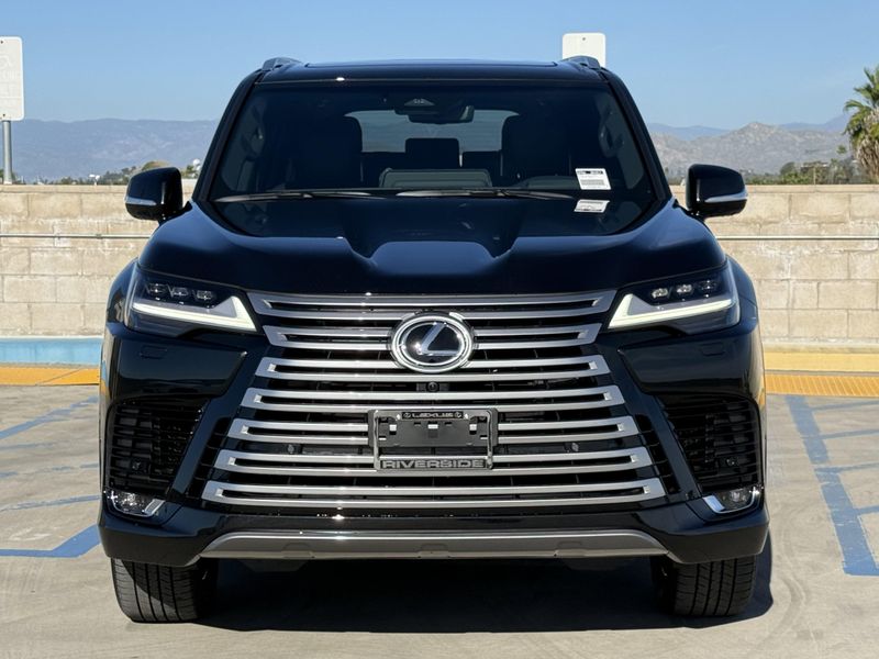 New 2026 Lexus LX 700h LuxuryImage 6