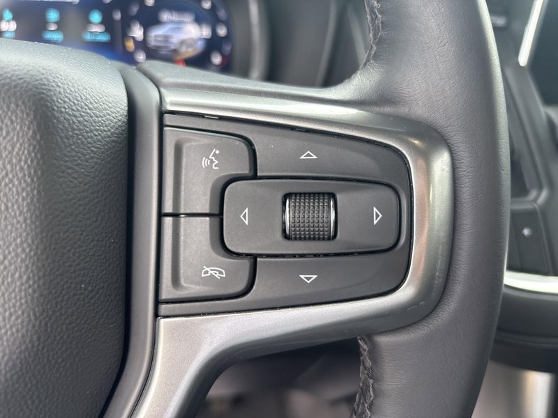Used 2022 Chevrolet Suburban Z71Image 30