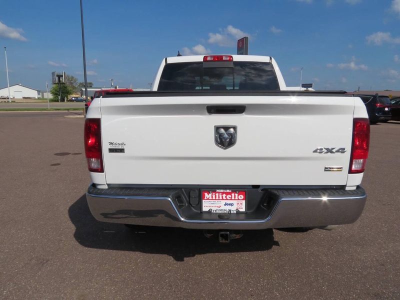 Used 2019 RAM 1500 Classic SLT 4x4 4dr Crew Cab 5.5 ft. SB PickupImage 7