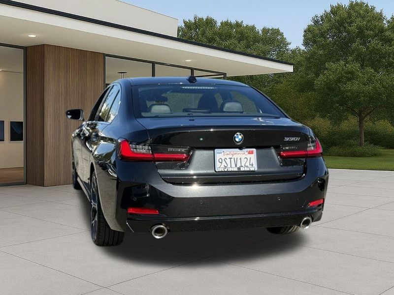 Used 2025 BMW 3 Series 330iImage 11