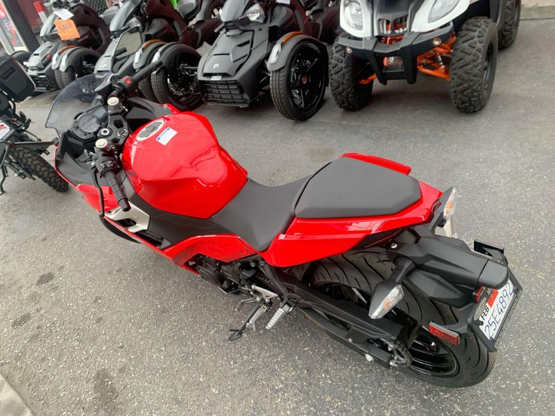 Used 2021 Kawasaki Ninja 400 Base Image 16