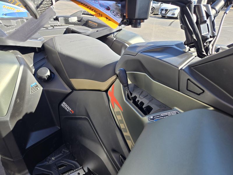 NEW 2026 CAN-AM OUTLANDER X MR 1000R Image 19