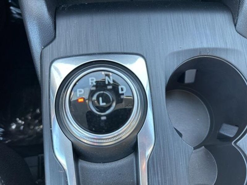 2022 Ford Escape SEImage 31