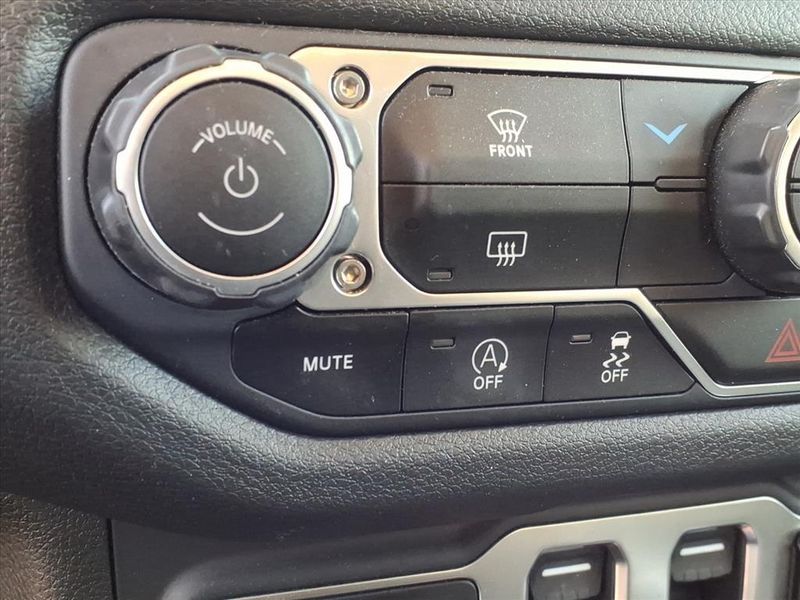 Used 2024 Jeep Wrangler Sport SImage 22