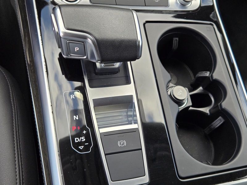 Used 2022 Audi Q7 Premium Plus 55 TFSI quattro