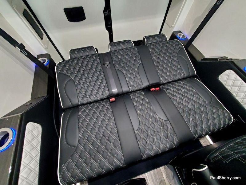 2024 RAM Promaster 2500 Slt+ Window Van High Roof 159