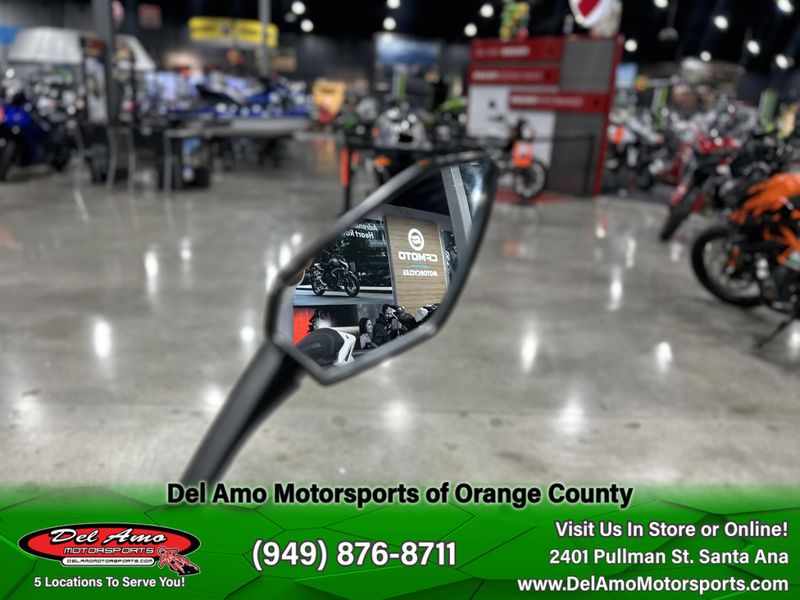 2025 CFMOTO 300SS Image 15