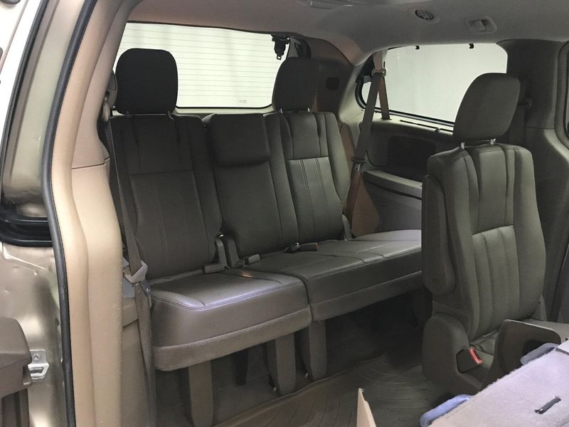 2015 Chrysler Town & Country Touring-LImage 20