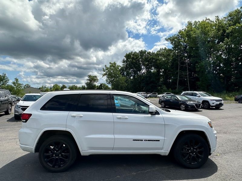 2019 Jeep Grand Cherokee AltitudeImage 13