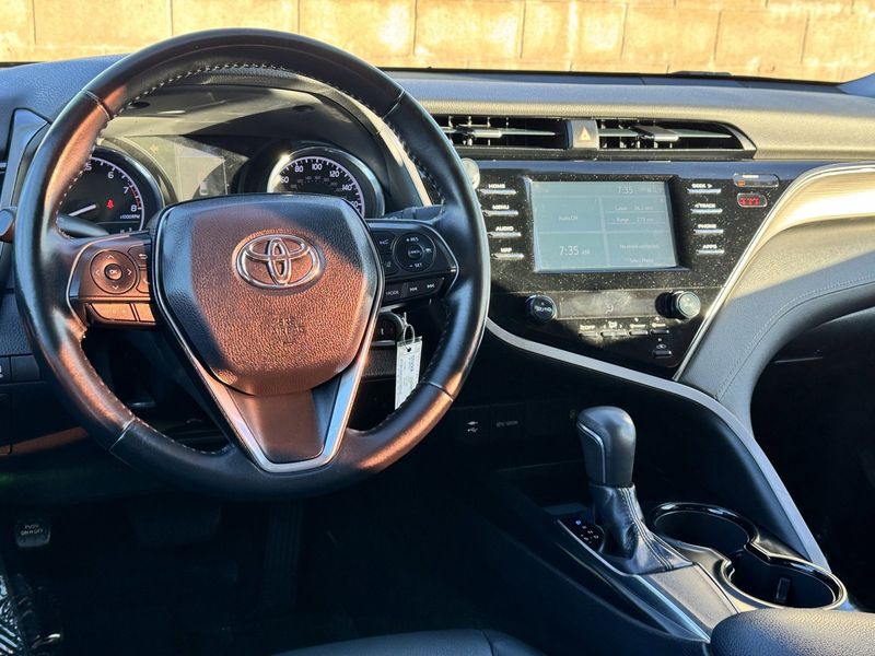 2019 Toyota Camry SEImage 26