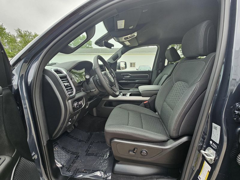 2025 RAM 1500 Big HornImage 9