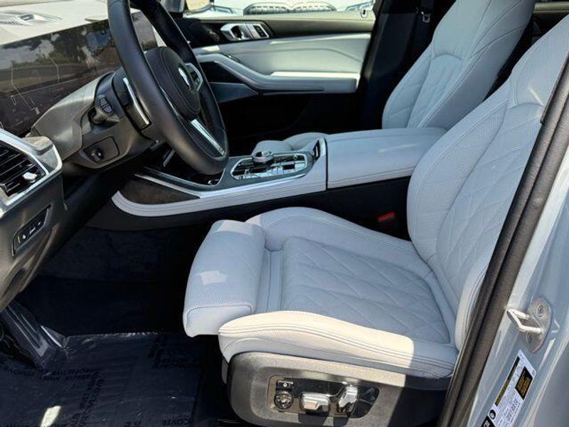 Used 2026 BMW X7 xDrive40iImage 18