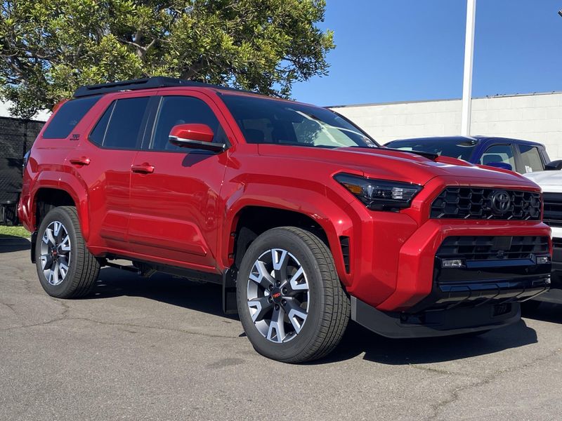 New 2025 Toyota 4Runner TRD Sport PremiumImage 2