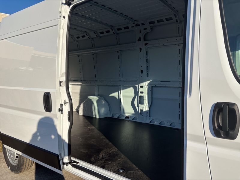 New 2026 RAM Promaster 3500 Tradesman Cargo Van High Roof 159
