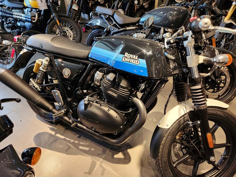 2024 Royal Enfield Continental GT 650 Slipstream BlueImage 1