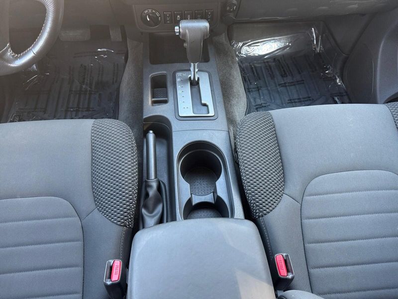 2018 Nissan Frontier PRO-4X photo 10