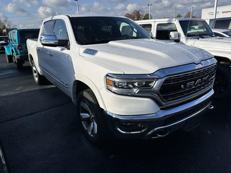 2022 RAM 1500 LimitedImage 3