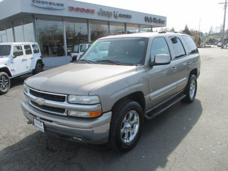 2003 Chevrolet Tahoe LTImage 2