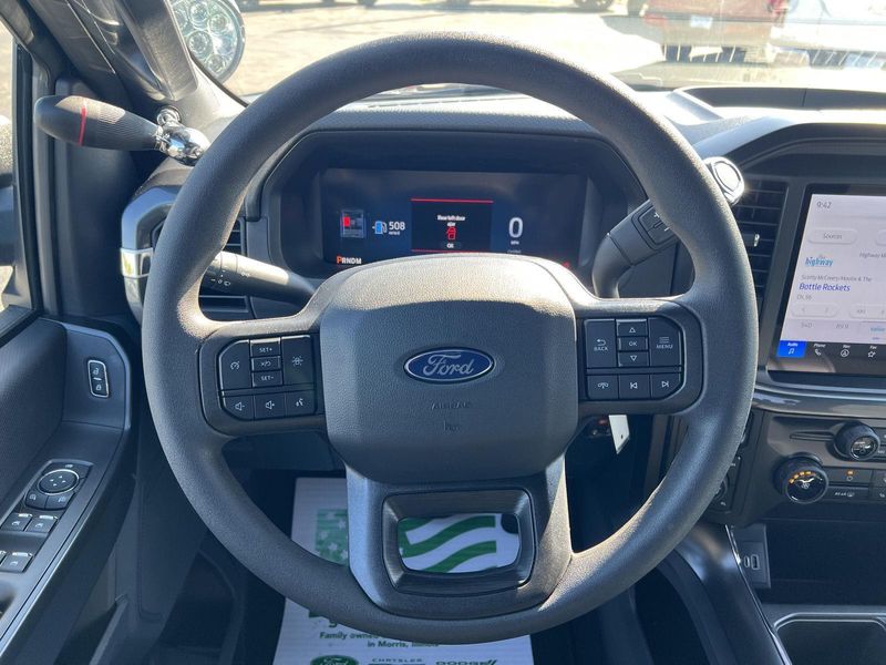 2025 Ford F-150 XL photo 21