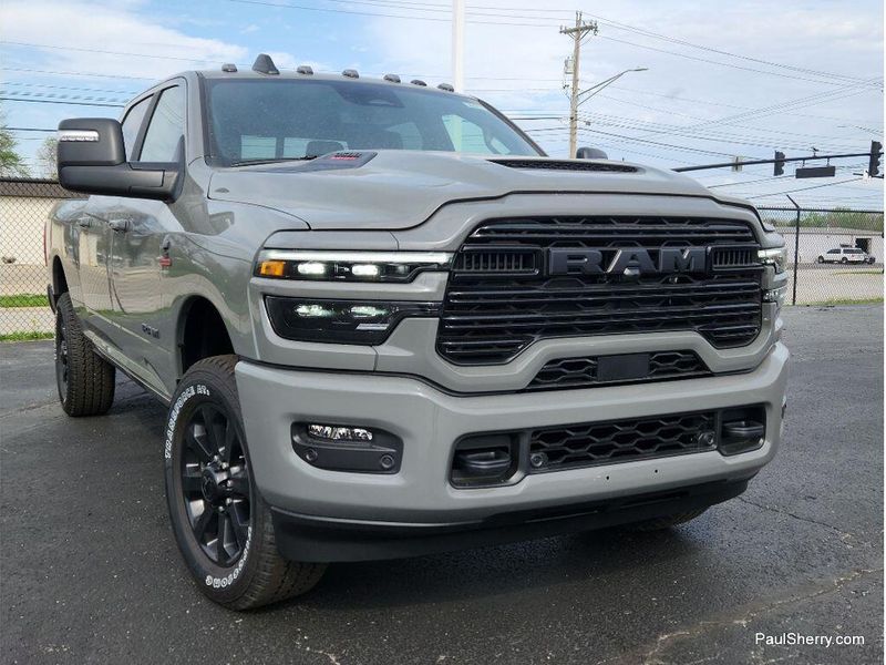 New 2026 RAM 3500 Laramie Crew Cab 4x4 6'4' Box