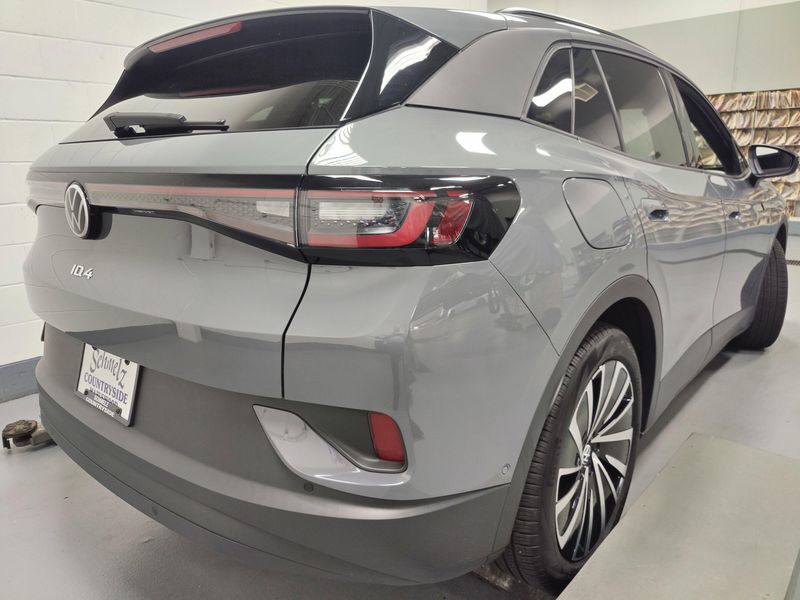 Used 2024 Volkswagen ID.4 S w/Glass RoofImage 11