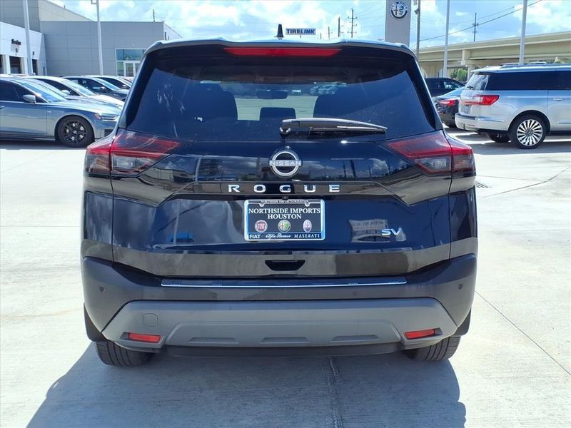 Used 2023 Nissan Rogue SVImage 7