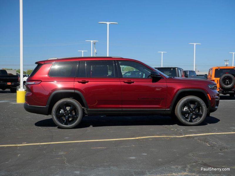 New 2025 Jeep Grand Cherokee L Limited 4x4