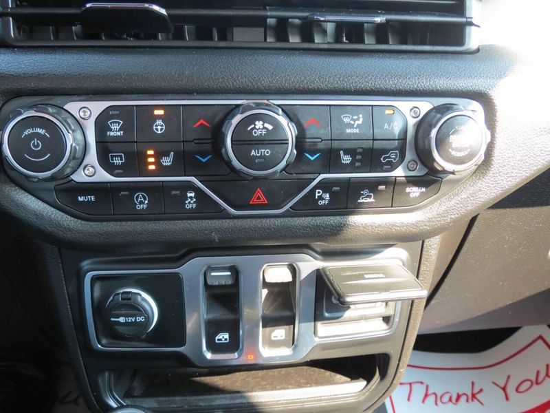 Used 2025 Jeep Wrangler Sport S 4x4 2dr SUVImage 20
