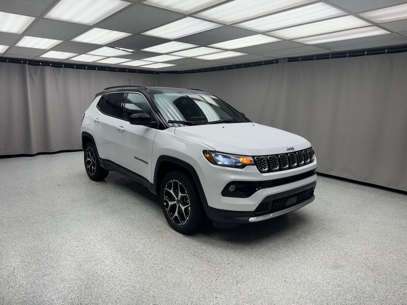 2025 Jeep Compass Limited 4x4Image 5