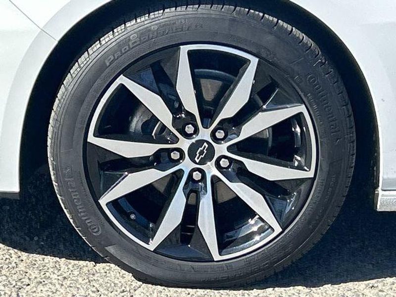 Used 2025 Chevrolet Malibu RSImage 10