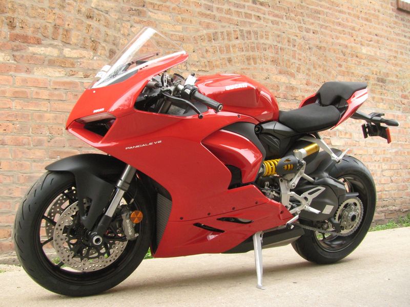 2022 Ducati Panigale V2 Red  Image 4