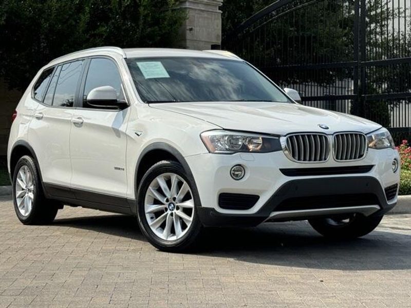 2017 BMW X3 sDrive28iImage 1