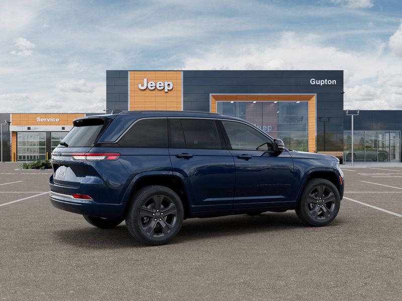 New 2027 Jeep Grand Cherokee Limited Reserve 4x4Image 30