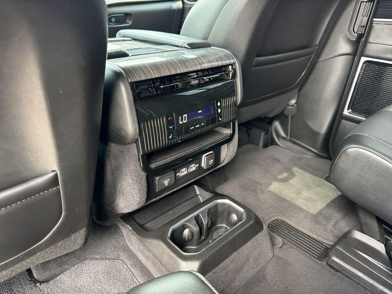 2022 Jeep Wagoneer Series IIIImage 34