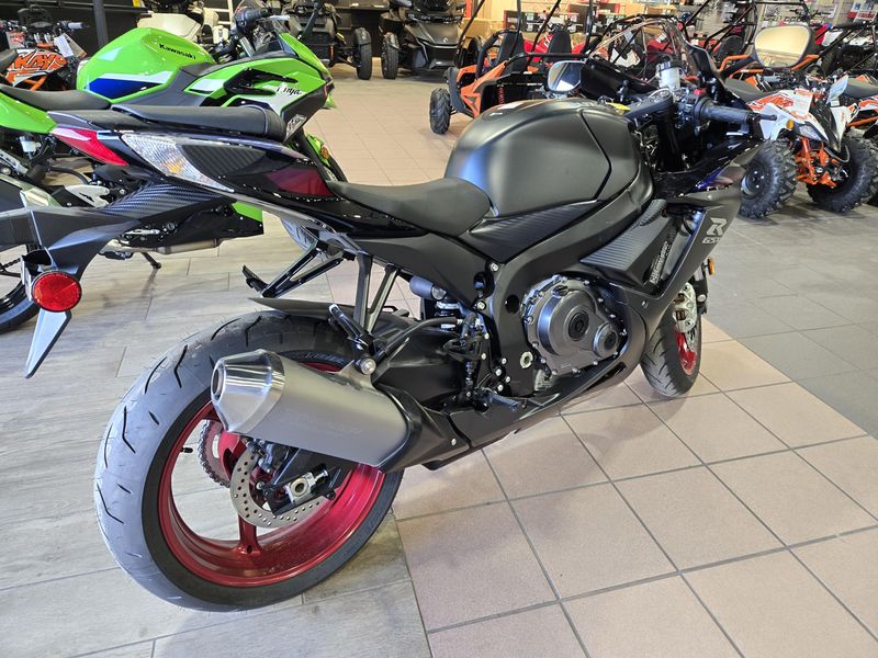 NEW 2026 SUZUKI GSXR600 Image 6