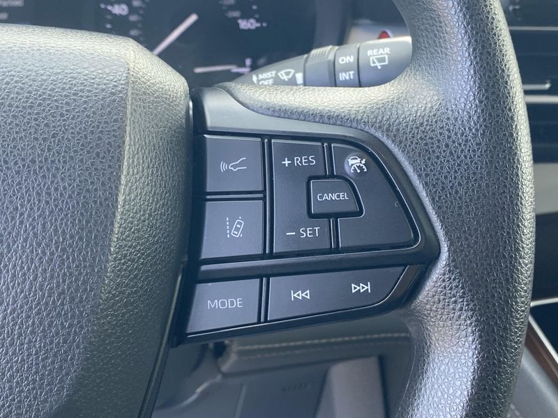 2024 Toyota Sienna LEImage 29