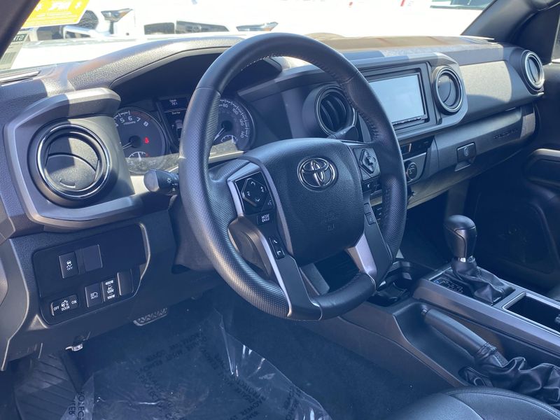 Used 2022 Toyota Tacoma TRD Off-RoadImage 14