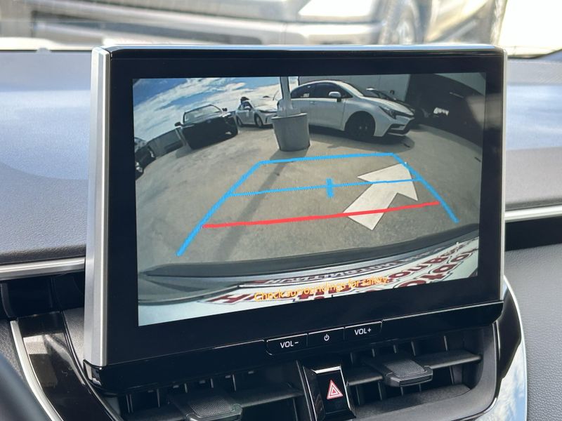 Used 2025 Toyota Corolla SEImage 20