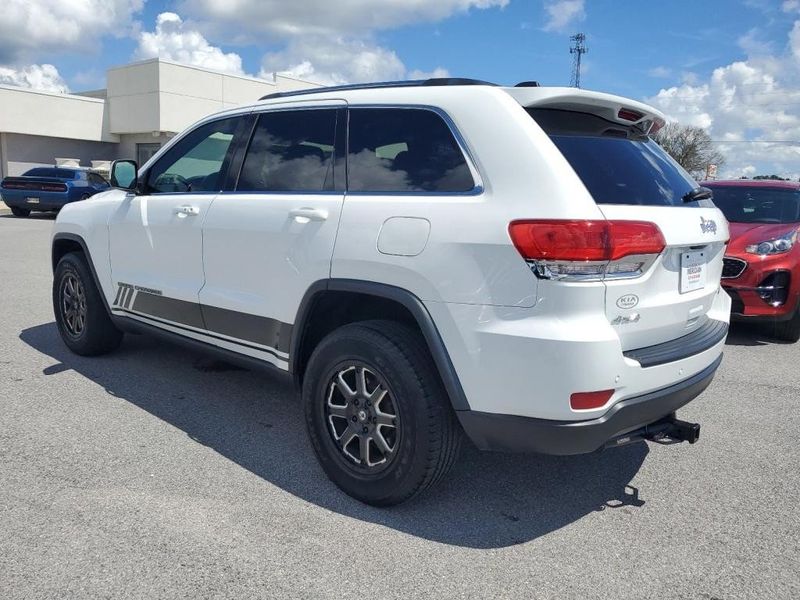 2019 Jeep Grand Cherokee Laredo EImage 6