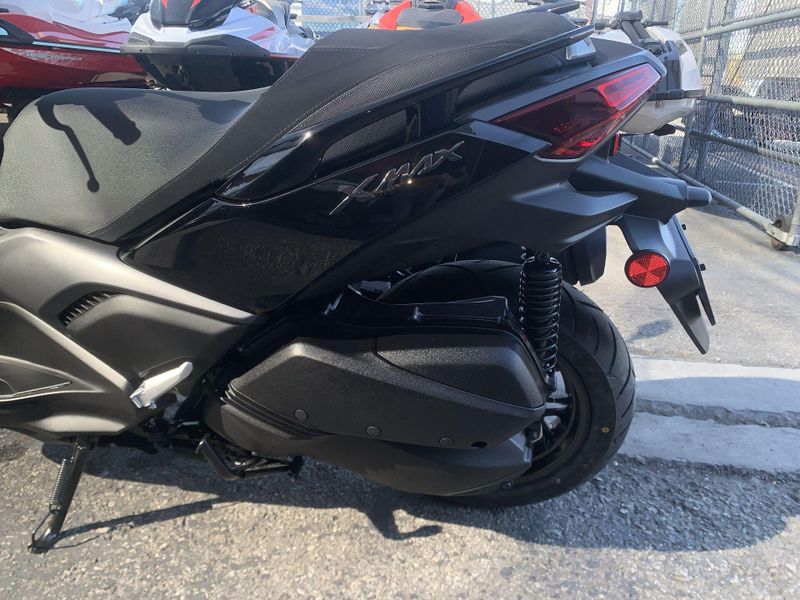 New 2026 Yamaha Xmax Image 10