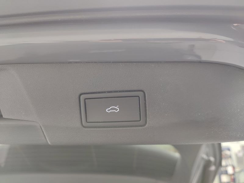 2024 Volkswagen ID.4 S w/Glass RoofImage 15
