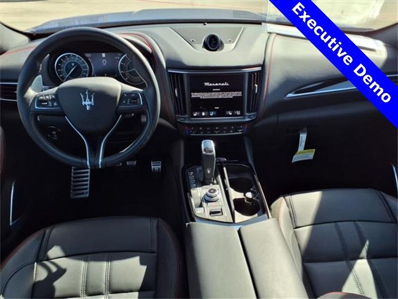 2024 Maserati Levante ModenaImage 12